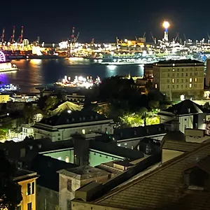 perdianahouse-waterfront.hotelitalianriviera.com/